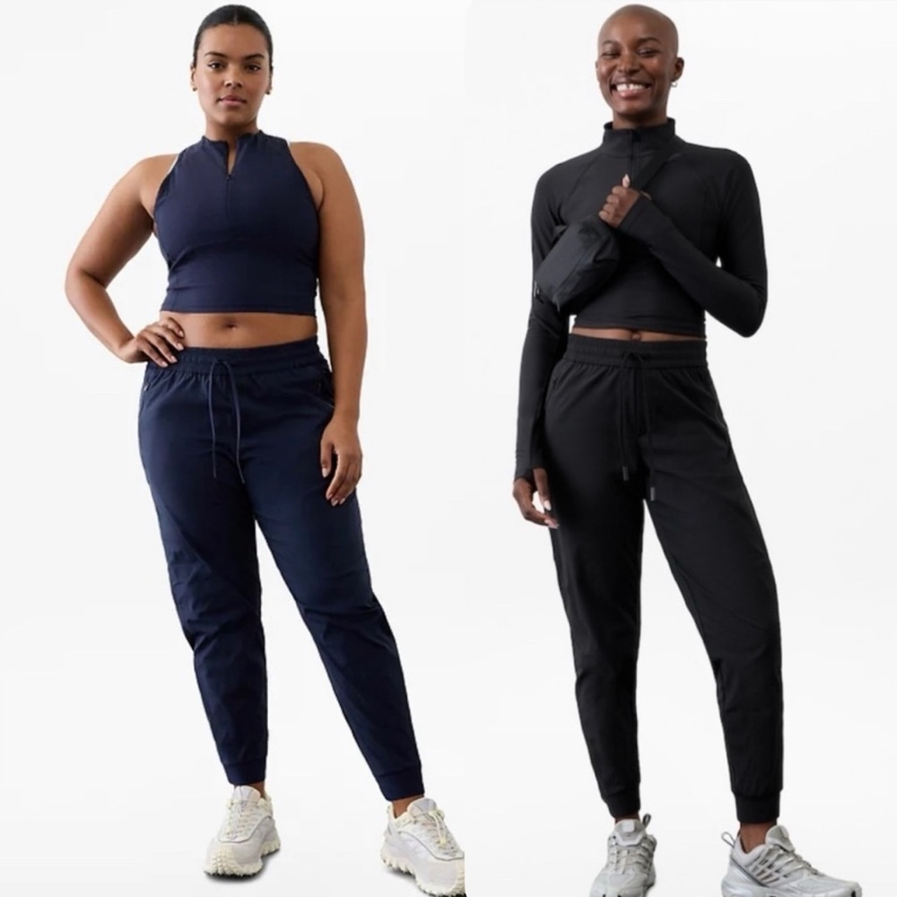 Pair of 2 Bundle Athleta Trekkie Relaxed Mid Rise Jogger Large Tall M29